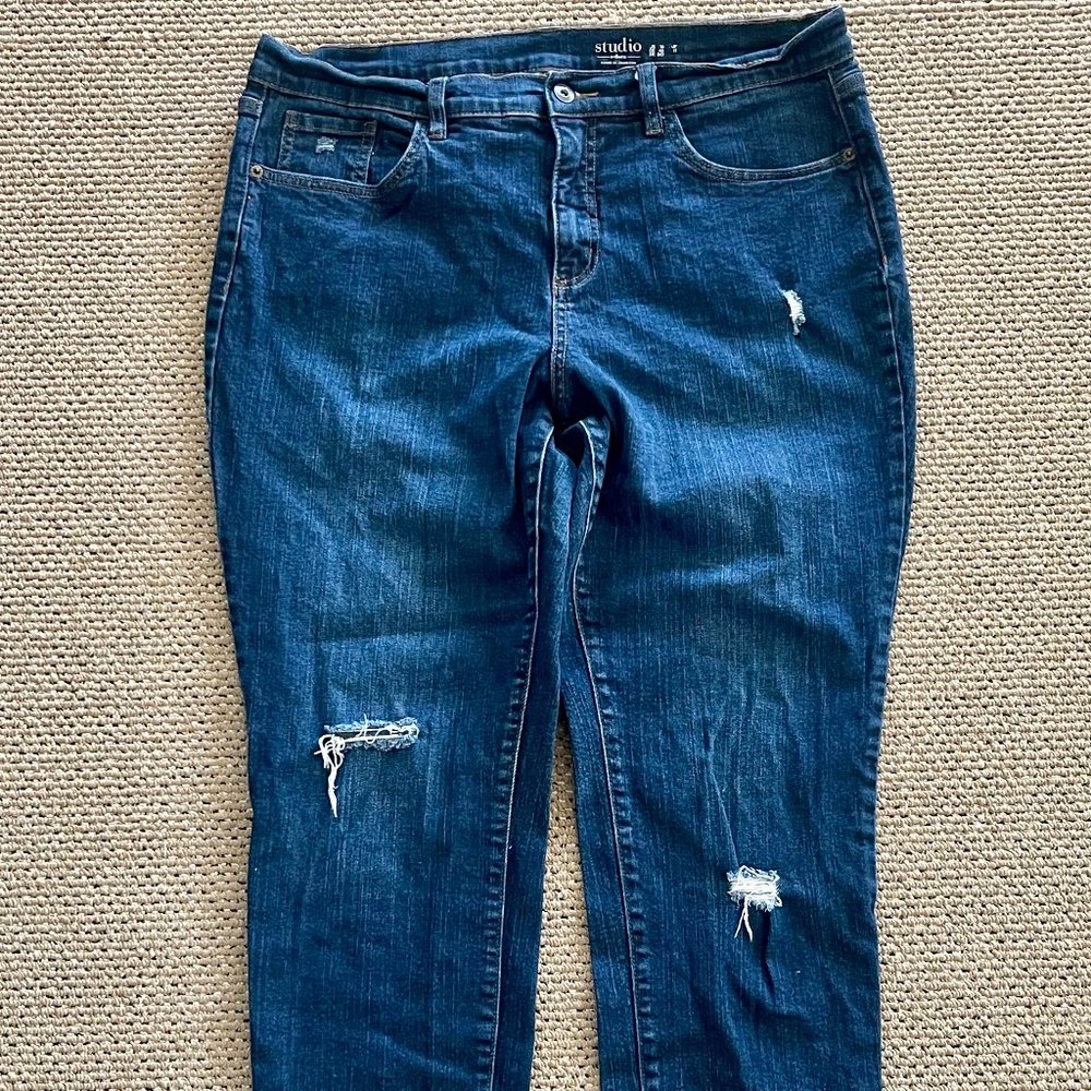 Studio by Denim & Co. Women’s Distressed Jeans Sz 16